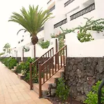 2 Min Walk To - Private Solarium 別荘 アデヘ