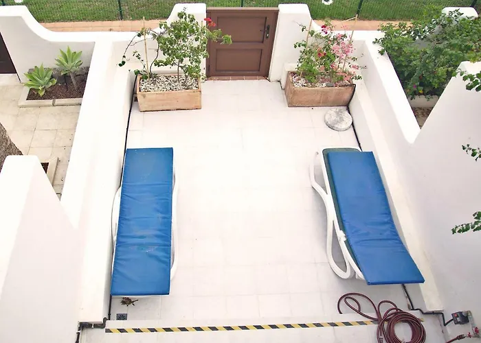 Будинок відпочинку 2 Min Walk To - Private Solarium Адехе